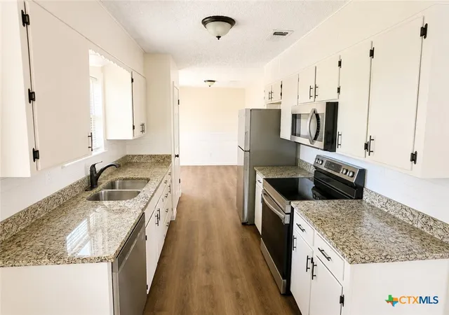 5th image of 1709 Shoemaker Dr, Killeen, TX 76543 | MLS# 619665