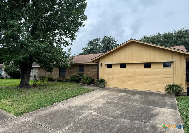 1st image of 202 Vanessa Ln, Victoria, TX 77901 | MLS# 619725