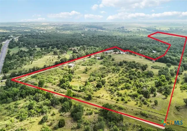13th image of 227 Henderson Ln, Lockhart, TX 78644 | MLS# 619739