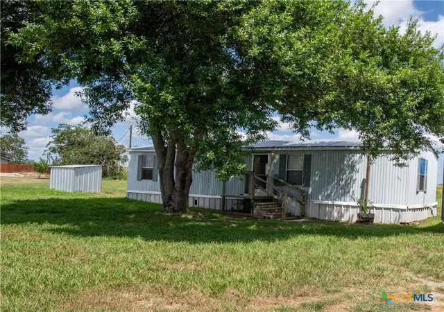 Photo 1 of Manufactured home for sale at 102 Harrison St, Victoria, TX 77904 | MLS# 619805 | Listing updated on 2026-07-24