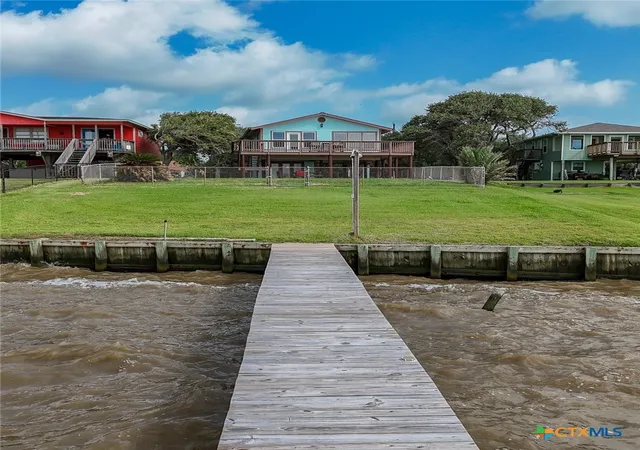 2nd image of 2116 W Bayshore Dr, Palacios, TX 77465 | MLS# 619809