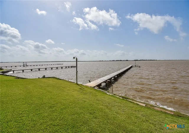 48th image of 2116 W Bayshore Dr, Palacios, TX 77465 | MLS# 619809