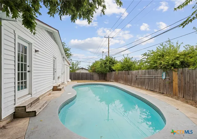 2nd image of 203 Margaret Lee St, Copperas Cove, TX 76522 | MLS# 619833