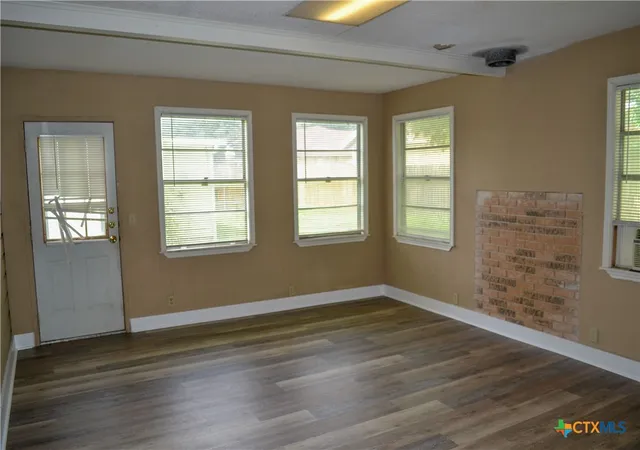 18th image of 2004 Navidad St, Victoria, TX 77901 | MLS# 619883