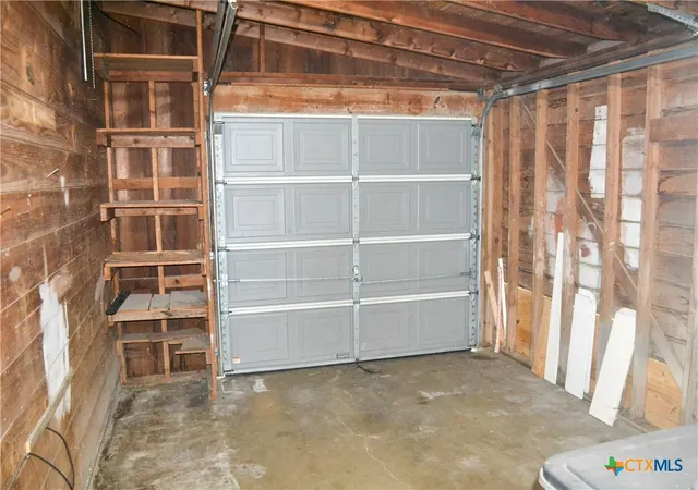 4th image of 2004 Navidad St, Victoria, TX 77901 | MLS# 619883
