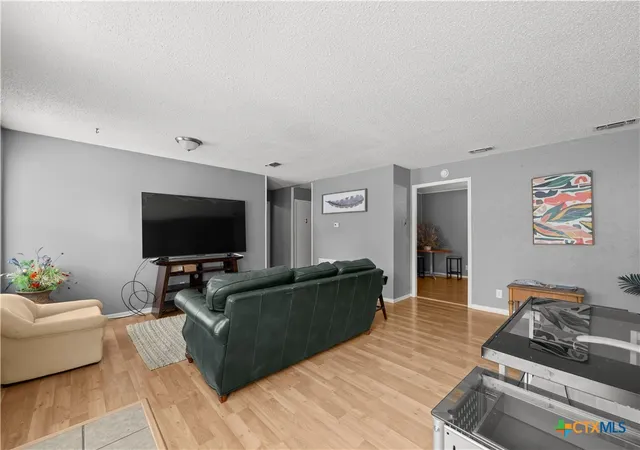 Photo 4 of Single family home for sale at 1307 Greenwood Ave, Killeen, TX 76541 | MLS# 619898 | Listing updated on 2026-07-17