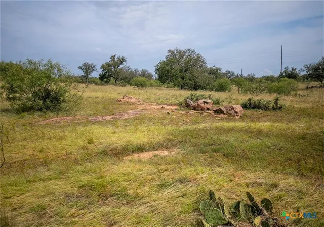 Photo 3 of House for sale at 15811 W State Hwy 29, Llano, TX 78643 | MLS# 619924 | Listing updated on 2026-07-17