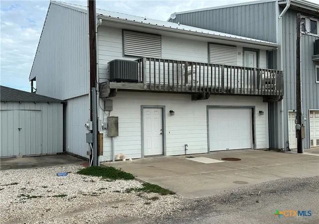 5th image of 515 S 13Th St, Port O Connor, TX 77982 | MLS# 619467