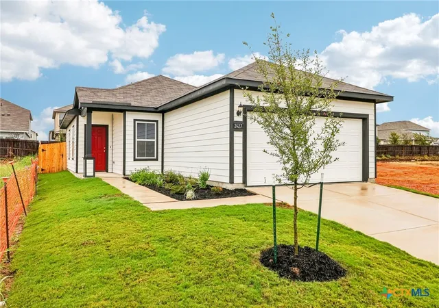Photo 4 of Single family home for sale at 2427 Rambo Dr, San Antonio, TX 78224 | MLS# 619940 | Listing updated on 2026-10-06