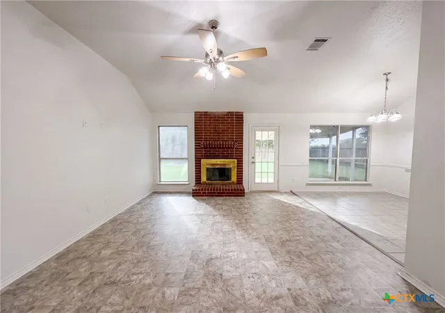 Photo 3 of Single family home for sale at 129 Meadowbrook Dr, Temple, TX 76502 | MLS# 619988 | Listing updated on 2026-10-08