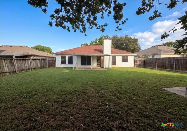 Photo 4 of Single family home for sale at 129 Meadowbrook Dr, Temple, TX 76502 | MLS# 619988 | Listing updated on 2026-10-08