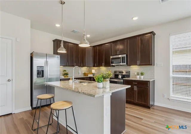 2nd image of 6406 Golden Gate Dr, Killeen, TX 76549 | MLS# 619891