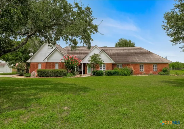 Photo 1 of Single family home for sale at 80 Hunters Way, Victoria, TX 77904 | MLS# 619986 | Listing updated on 2026-07-18
