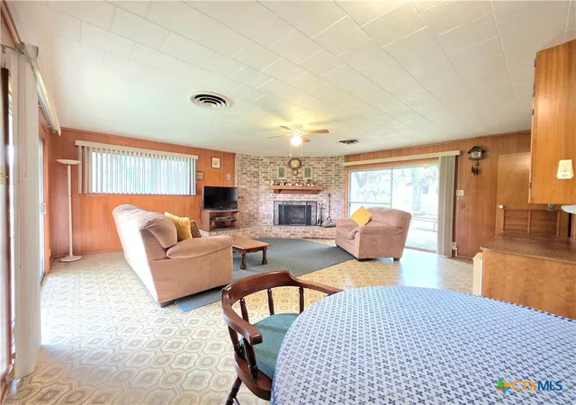 Photo 3 of Single family home for sale at 518 N San Patricio St, Goliad, TX 77963 | MLS# 620036 | Listing updated on 2026-07-19