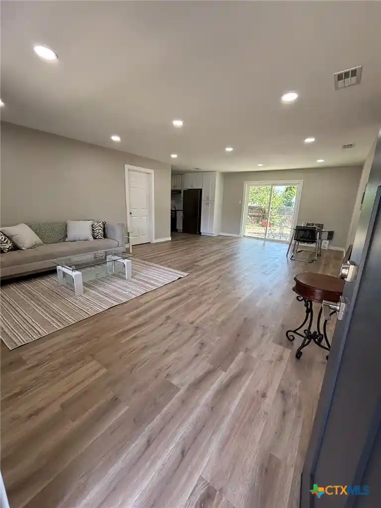 Photo 1 of Single family home for sale at 1214 Ridgemont, Killeen, TX 76549 | MLS# 617166 | Listing updated on 2026-10-23