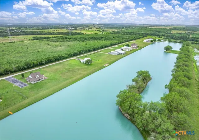 4th image of 227 Ski Plex Dr, Seguin, TX 78155 | MLS# 619886
