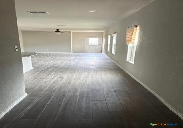 4th image of 2417 Marty Wy, Seguin, TX 78155 | MLS# 620129