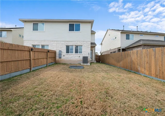 2nd image of 425 White Steppe Wy, Georgetown, TX 78626
