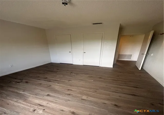 10th image of 409 S Bauer Dr, Port Lavaca, TX 77979 | MLS# 620150