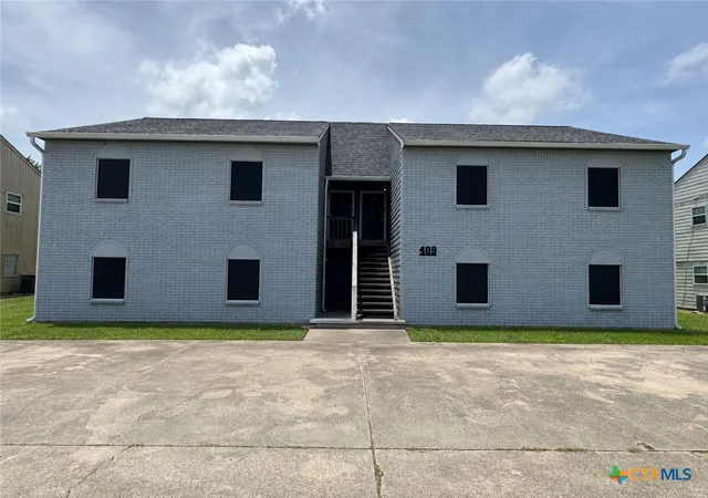 2nd image of 409 S Bauer Dr, Port Lavaca, TX 77979 | MLS# 620150