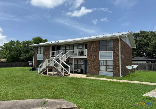 3rd image of 1601 Meadowview Dr, Port Lavaca, TX 77979 | MLS# 620157