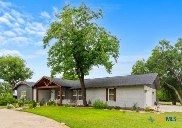 4th image of 1806 Bridge St, Gatesville, TX 76528 | MLS# 619525