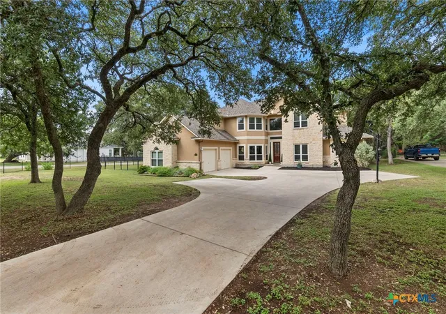 Photo 2 of Single family home for sale at 21905 Deer Cyn Dr, San Antonio, TX 78266 | MLS# 620313 | Listing updated on 2026-10-08