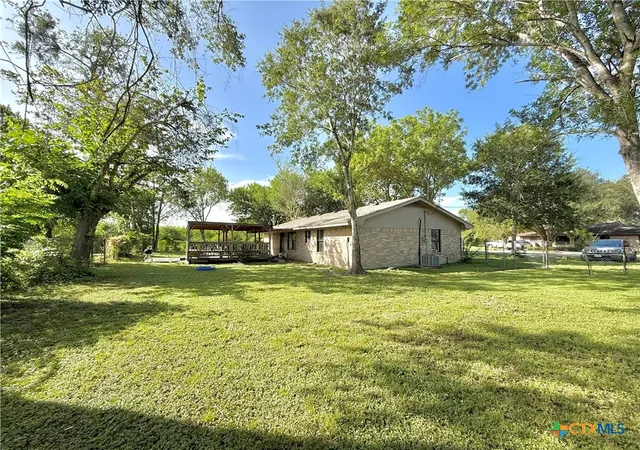 5th image of 1209 Cobb St, Edna, TX 77957 | MLS# 620333
