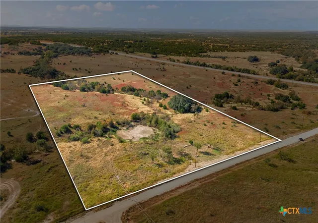 2nd image of 204 E Rolling Oaks Dr, Goldthwaite, TX 76844 | MLS# 620347