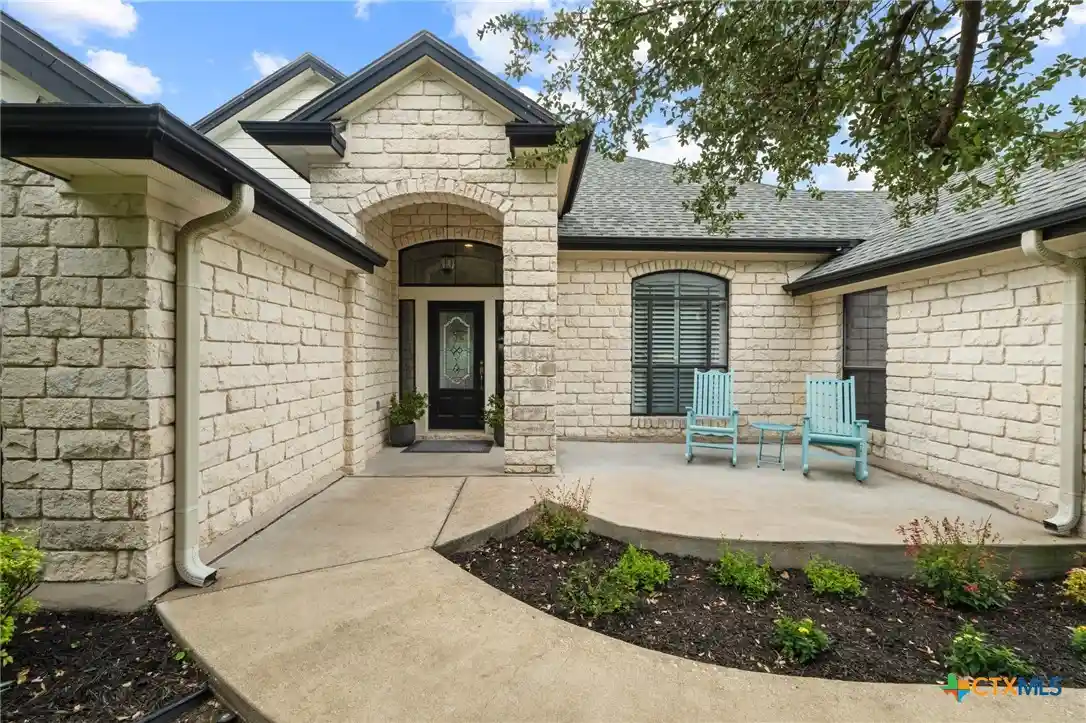 Photo 1 of Single family home for sale at 109 W View Dr, Georgetown, TX 78628 | MLS# 620351 | Listing updated on 2026-10-15