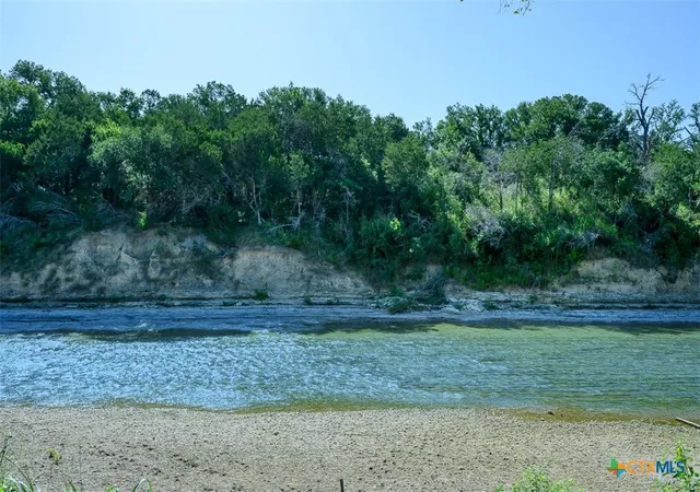 Photo 3 of Single family home for sale at 995 County Rd 221, Killeen, TX 76549 | MLS# 619127 | Listing updated on 2026-07-22