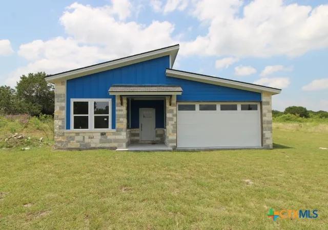1st image of 171 Hurst Pl Blvd, Lampasas, TX 76550 | MLS# 620380