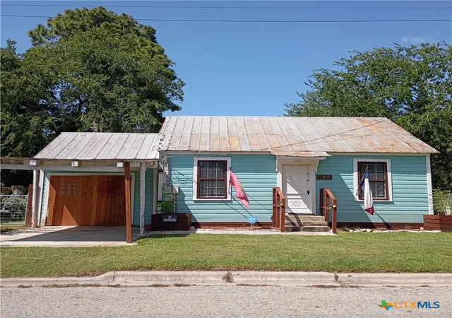 Photo 1 of Single family home for sale at 606 E Newman, Cuero, TX 77954 | MLS# 620446 | Listing updated on 2026-07-23