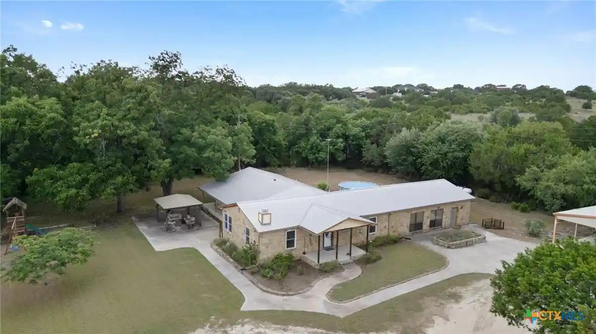 Photo 1 of Single family home for sale at 2742 County Rd 1045, Lampasas, TX 76550 | MLS# 620470 | Listing updated on 2026-10-13