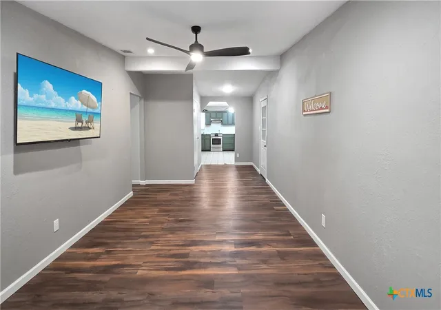 3rd image of 82 Bayou Dr, Port Lavaca, TX 77979 | MLS# 620321