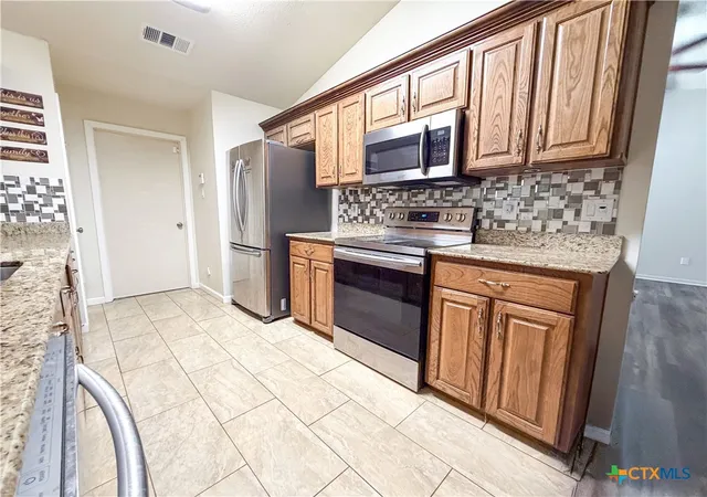 Photo 4 of Single family home for sale at 3303 Paintrock Dr, Killeen, TX 76549 | MLS# 620486 | Listing updated on 2026-07-24
