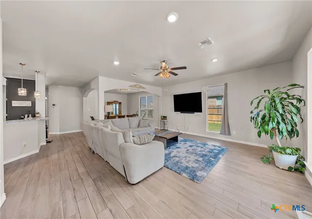 2nd image of 1527 Mountain Crest Cvs, Salado, TX 76571 | MLS# 620167