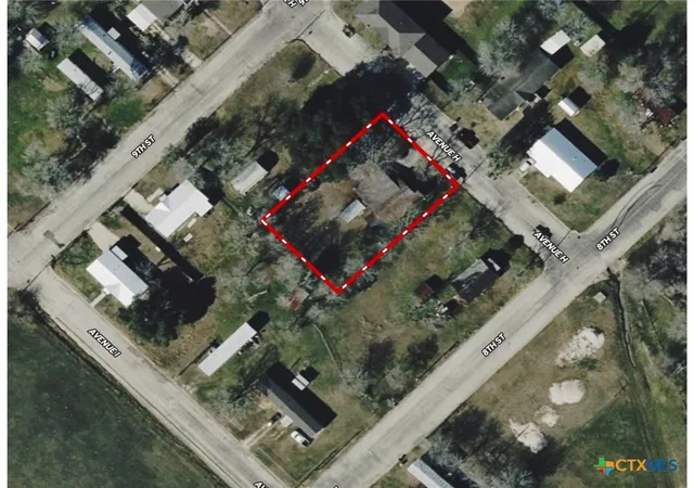 Photo 3 of Single family home for sale at 810 N Ave H, Shiner, TX 77984 | MLS# 620483 | Listing updated on 2026-09-28