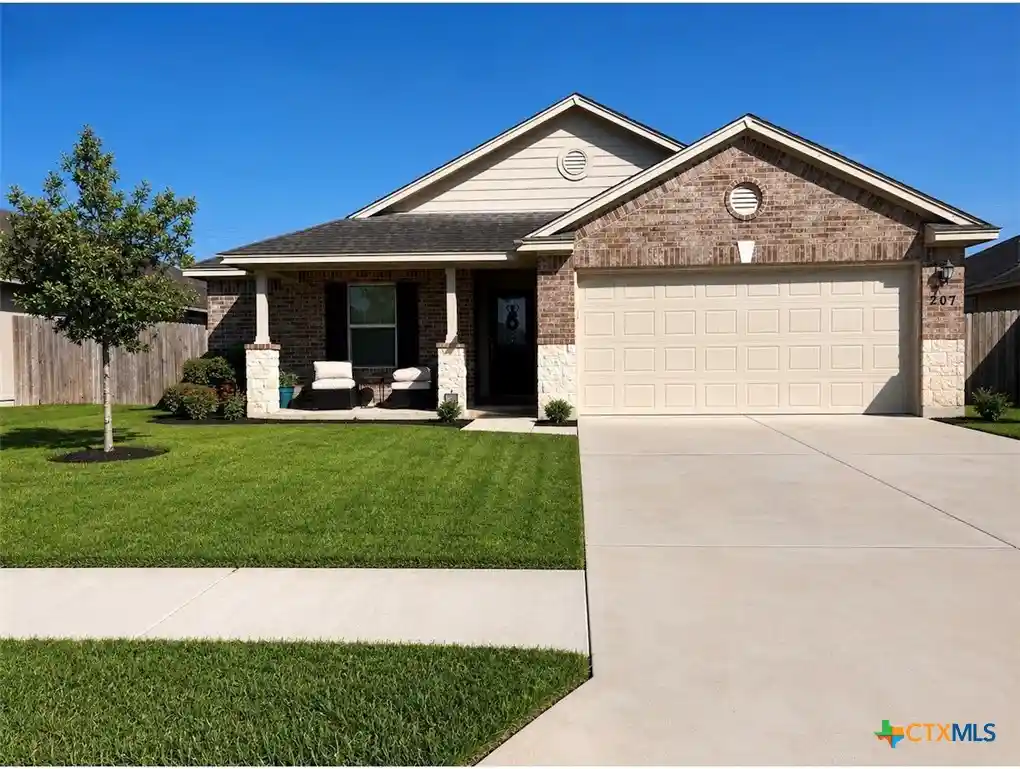 Photo 1 of Single family home for sale at 207 Cobble Stone Ct, Victoria, TX 77904 | MLS# 620559 | Listing updated on 2026-10-10