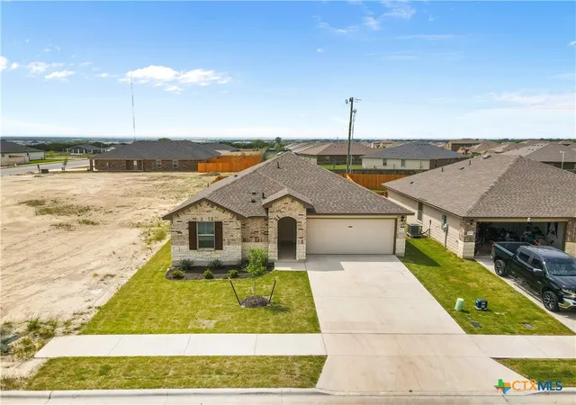 3rd image of 1001 Prairie Clover Rd, Killeen, TX 76543 | MLS# 620465