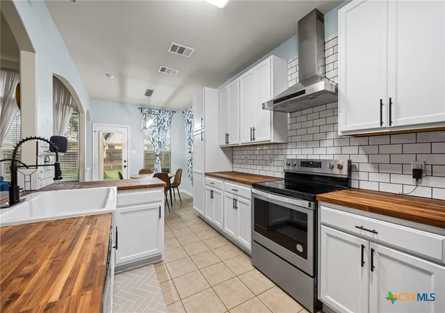 Photo 2 of Single family home for sale at 5311 English Oak Dr, Killeen, TX 76542 | MLS# 619151 | Listing updated on 2026-09-23