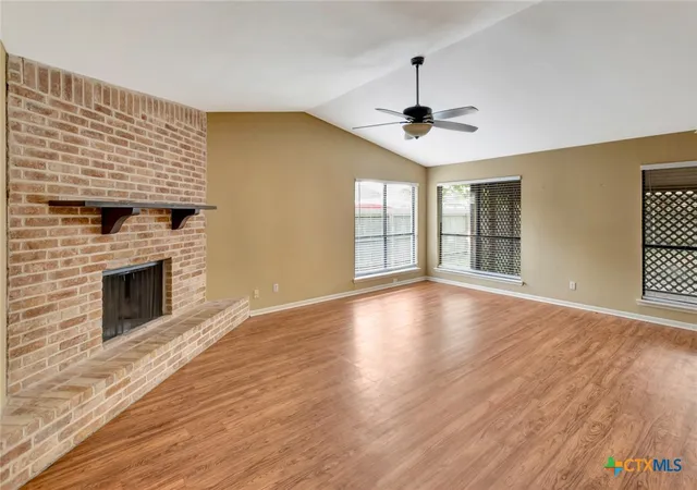3rd image of 110 Concord Ln, Victoria, TX 77901 | MLS# 620461