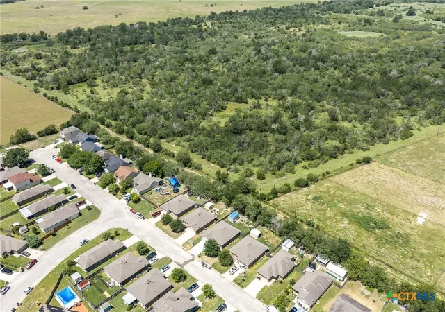 39th image of 186 Talon, Luling, TX 78648 | MLS# 620579