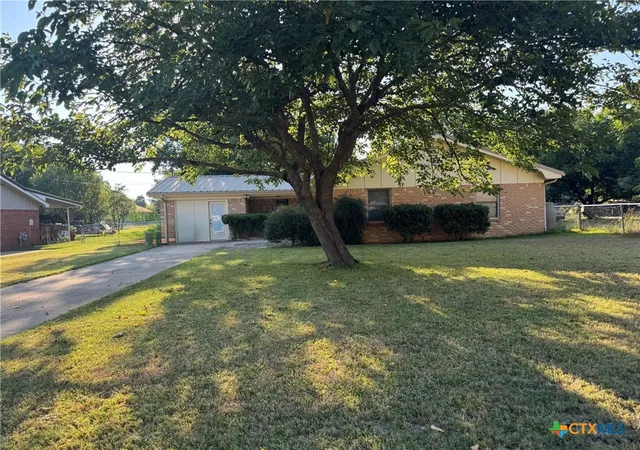 3rd image of 105 Curry Dr, Gatesville, TX 76528 | MLS# 620440