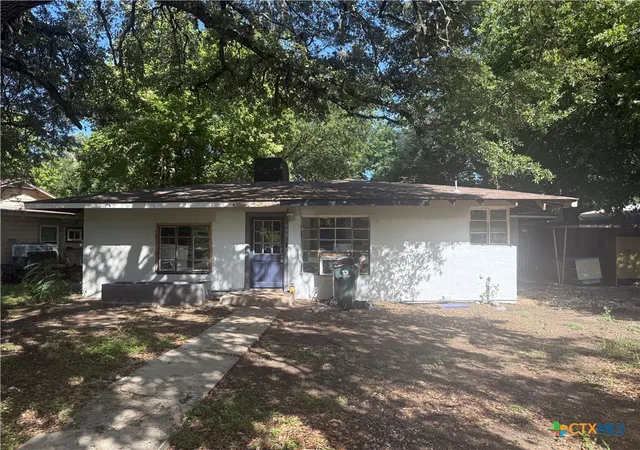 1st image of 900 Haynes St, San Marcos, TX 78666 | MLS# 620649