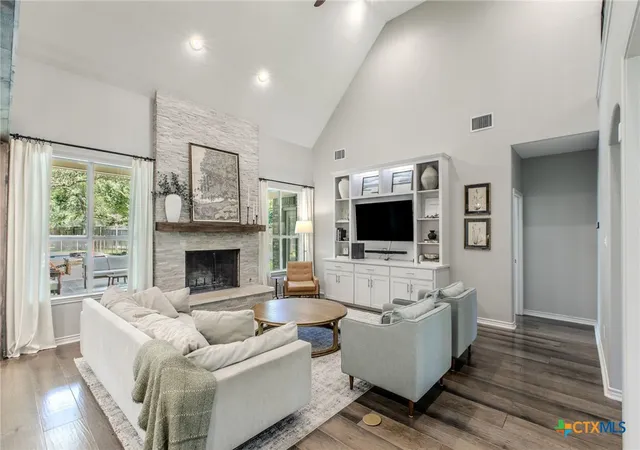 Photo 3 of Sale Pending at 11216 Bridgeport Dr, Temple, TX 76502 | MLS# 620587 | Listing updated on 2026-09-25