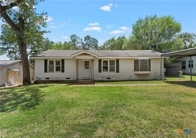 1st image of 611 E 5th St, Cameron, TX 76520 | MLS# 620491
