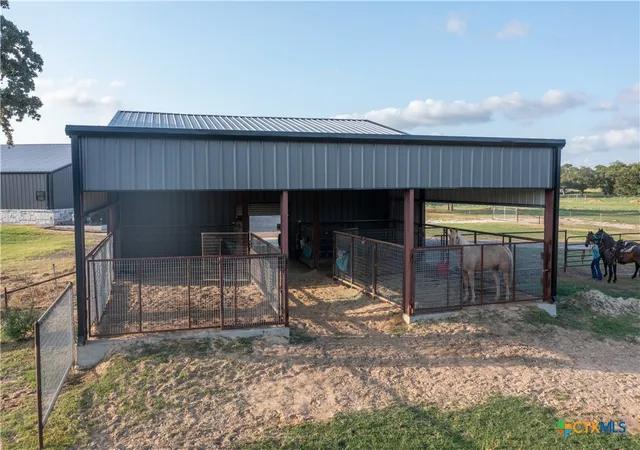 Photo 2 of Single family home for sale at 206 Deer Trl Ln, Goliad, TX 77963 | MLS# 620796 | Listing updated on 2026-07-27