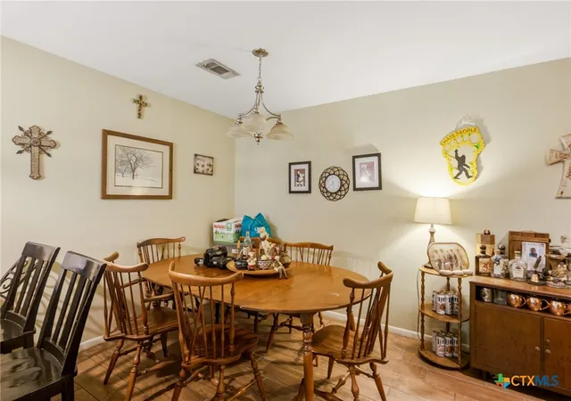12th image of 504 Maplewood Dr, Victoria, TX 77901 | MLS# 620846