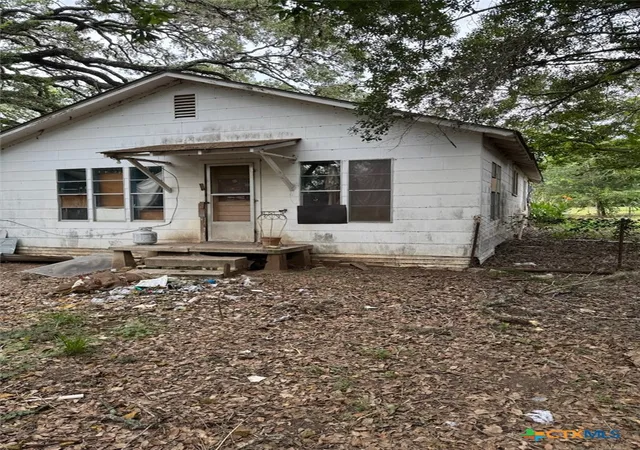 3rd image of 603 Davis Ave, Yoakum, TX 77995 | MLS# 620871